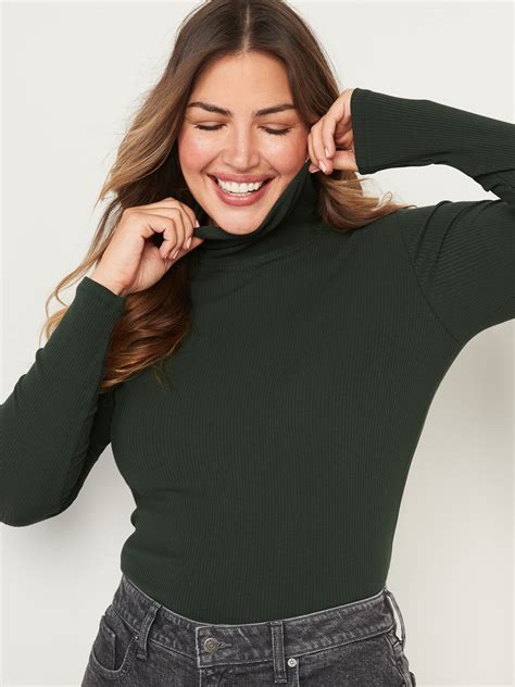 Turtleneck top in ribbed knit 